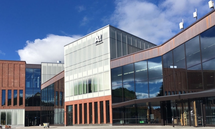 Đại học Aalto là một trong những đại học tại Phần Lan có nhiều học bổng dành cho sinh viên quốc tế